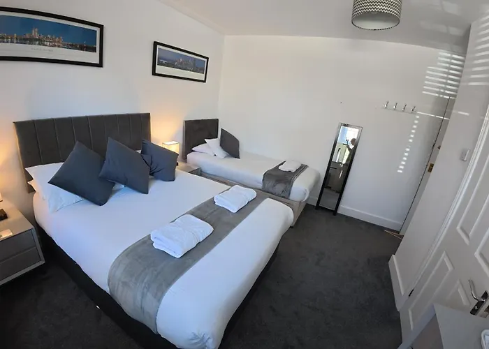 Oakhurst Gatwick B&B