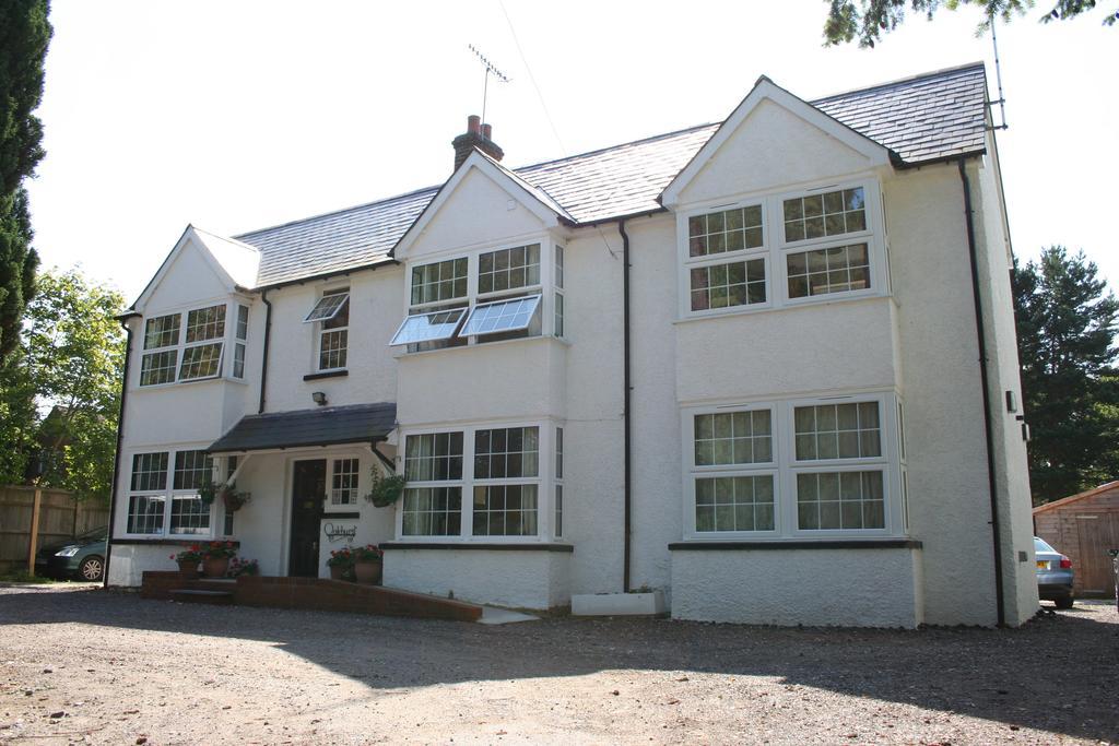 Oakhurst Gatwick