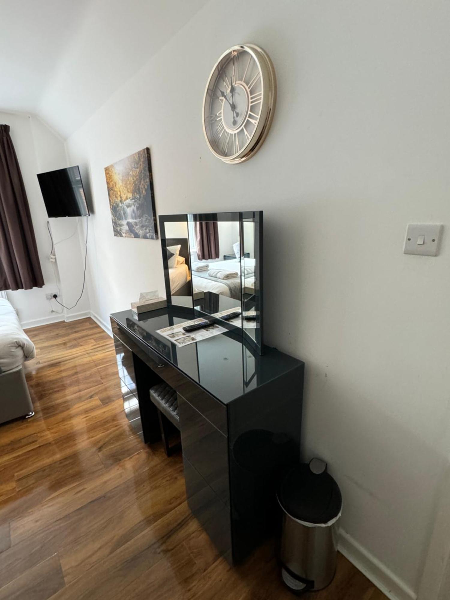 Oakhurst Gatwick Crawley (West Sussex)