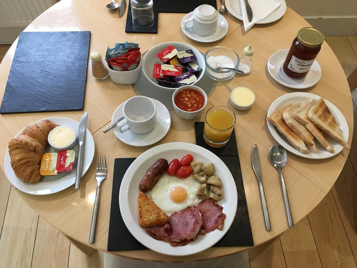 Oakhurst Gatwick Bed & Breakfast